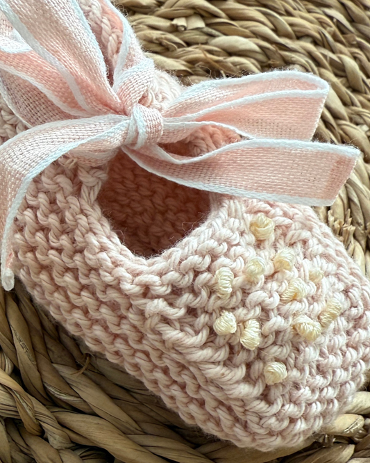 Patuco rosa cinta tobillo bordado