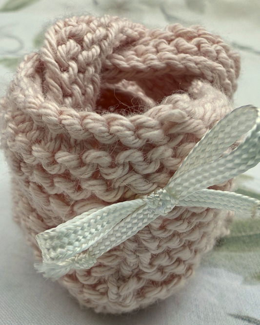 Patuco rosa botón y cinta