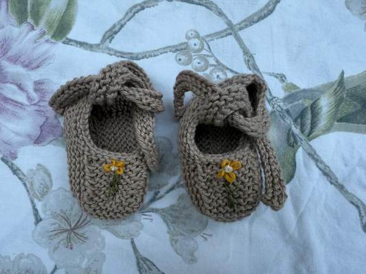 Patuco barquillo bordado