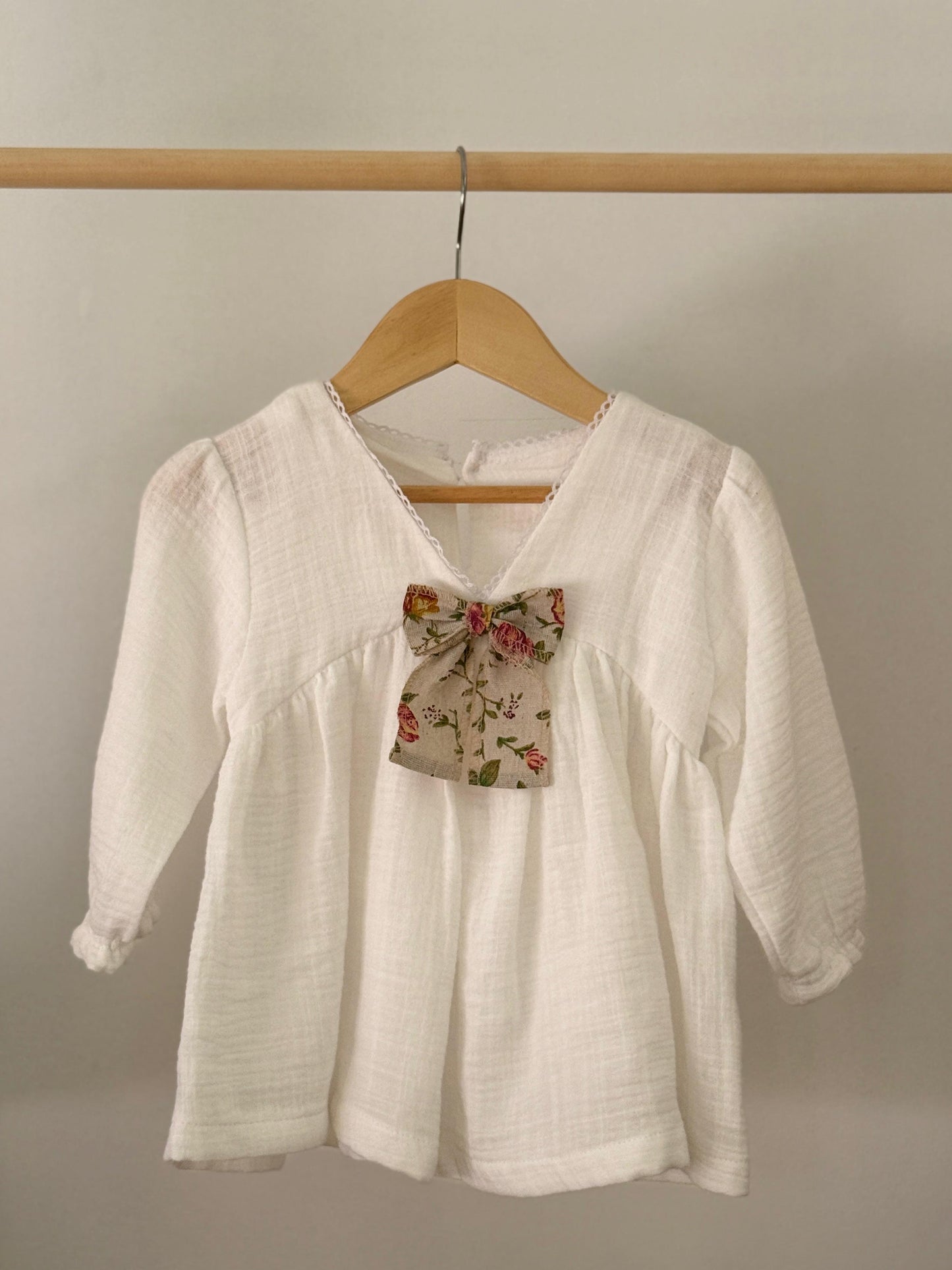 Vestido muselina blanca manga larga