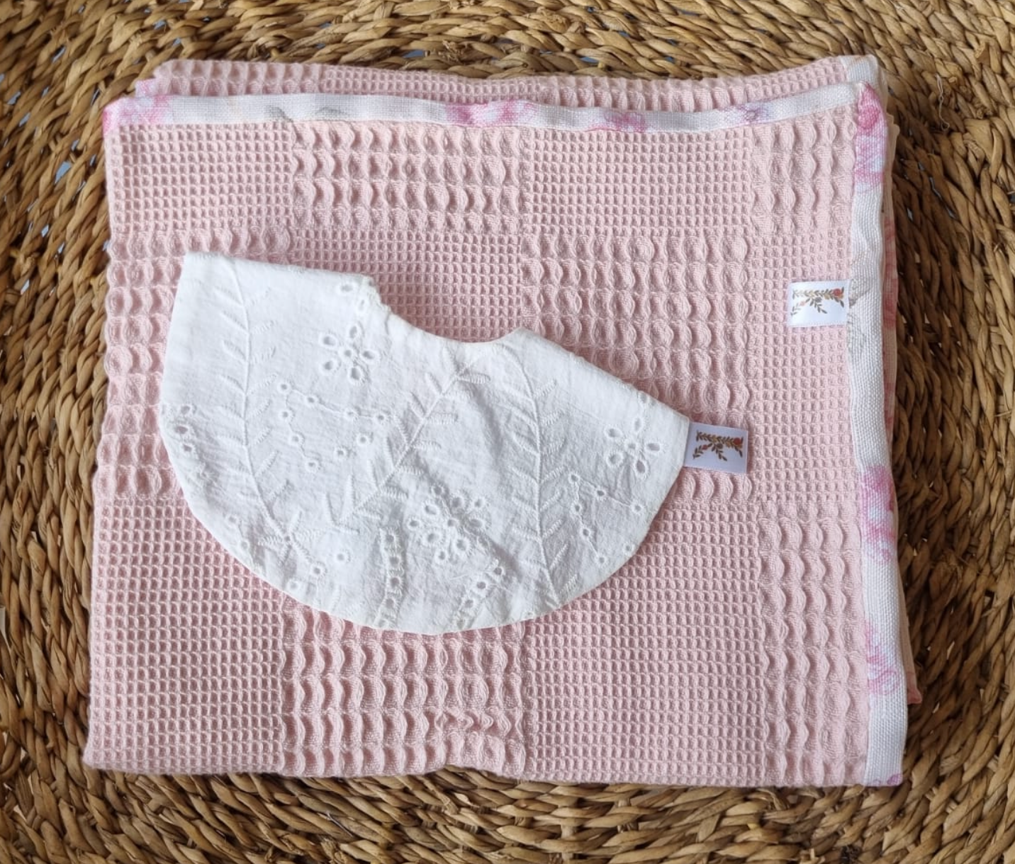 Conjunto Manta  y Babero