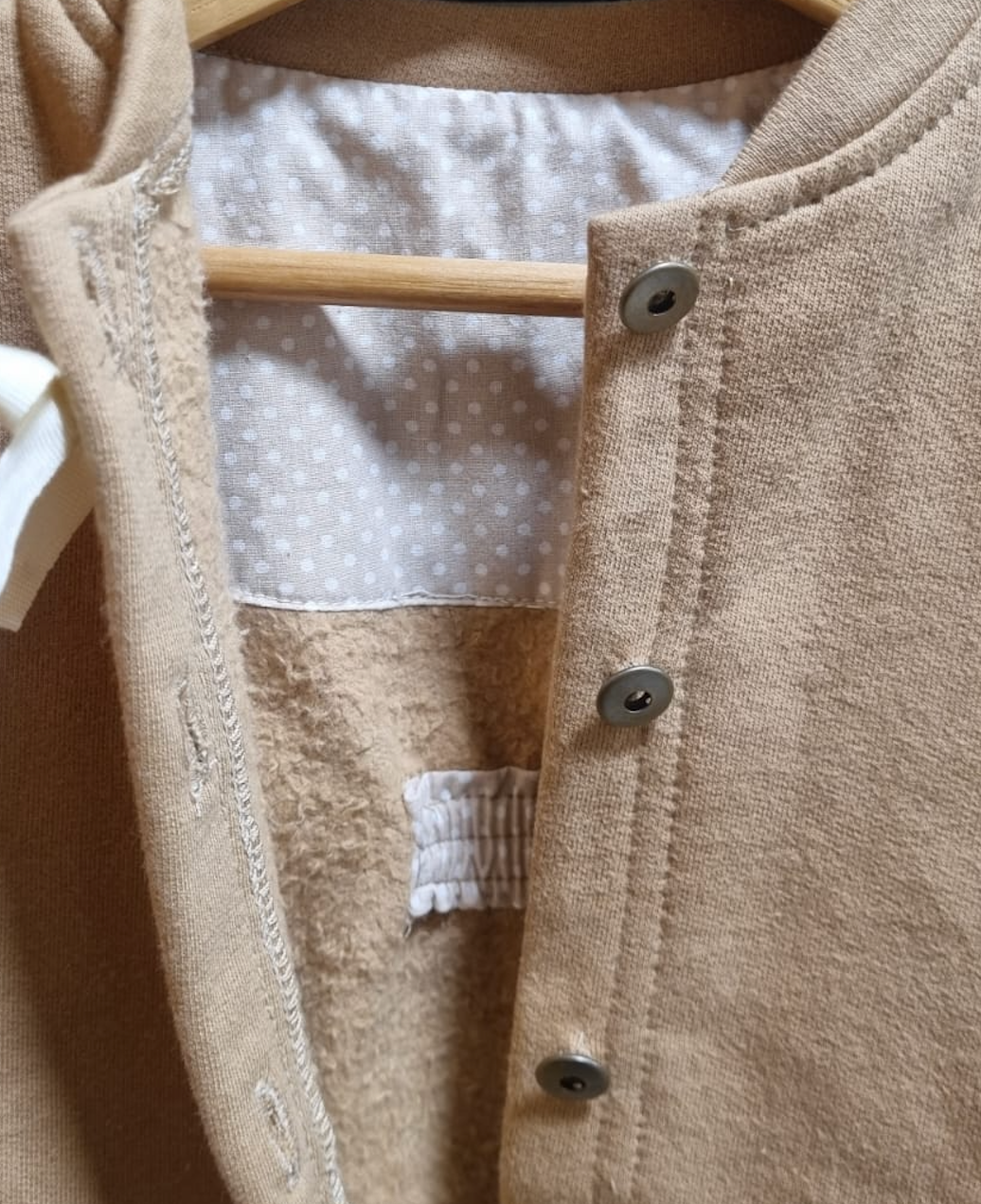 Polerón Niña Botones Beige