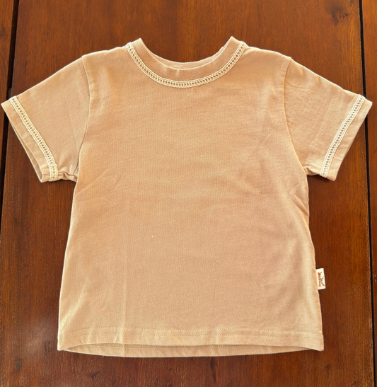 Polera Básica Bolillo Cuadro Canela