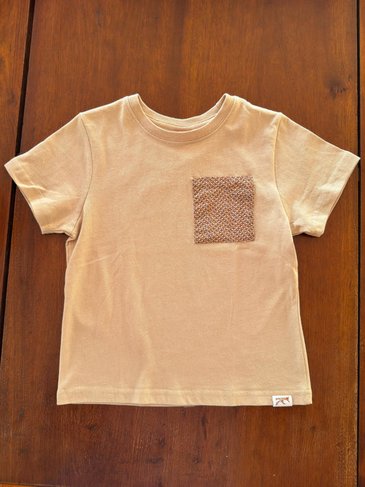 Polera Básica  Canela Parche