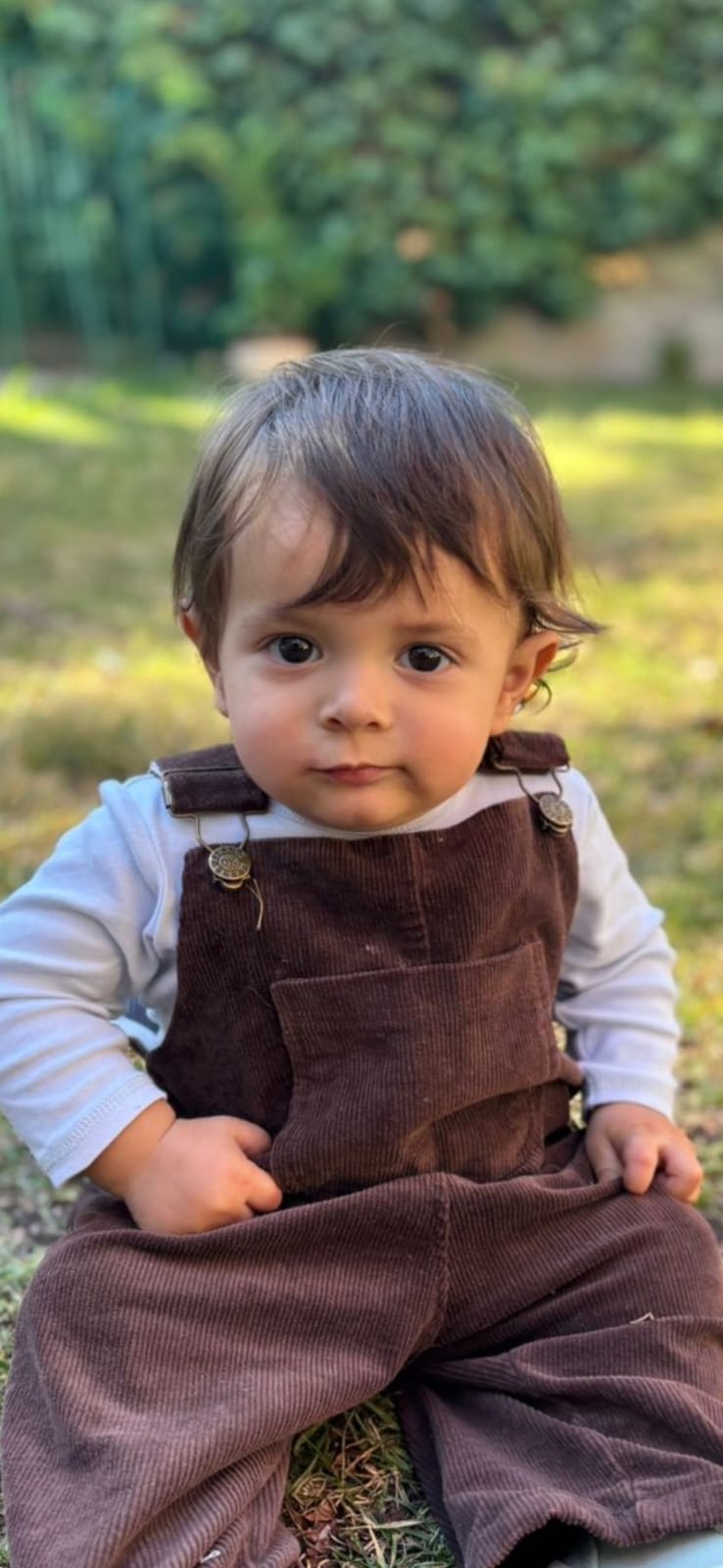 Jardinera cotelé café oscuro,  tallas desde los 6 a 24 meses| Kora Kids