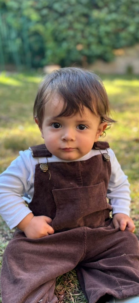 Jardinera cotelé café oscuro,  tallas desde los 6 a 24 meses| Kora Kids