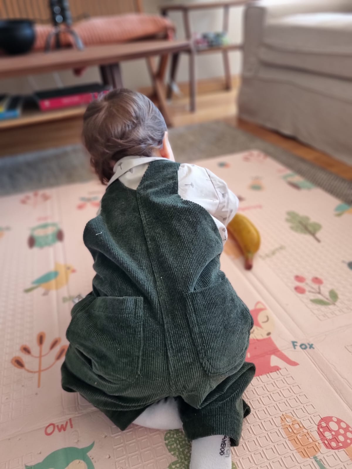 Jardinera Cotelé Verde — Algodón Unisex 6 a 24 meses | Kora Kids